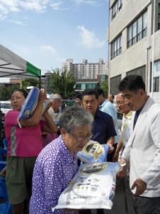 중추절“너와내가 하나되는 사랑나눔” 실천